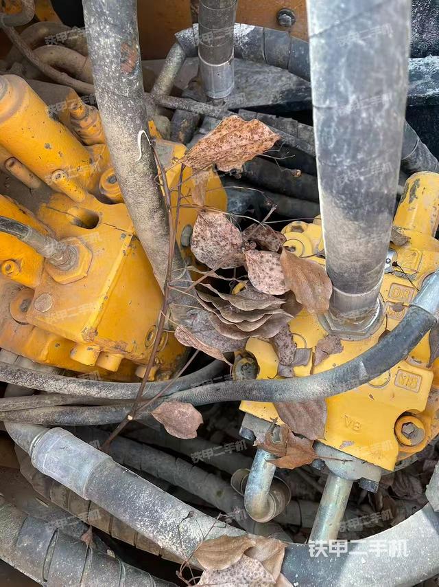 驾驶室整体（整机外观）