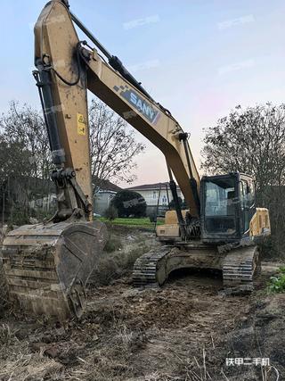 三一重工SY200C挖掘机实拍图片