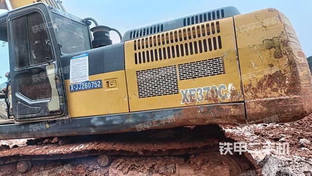 驾驶室整体（整机外观）