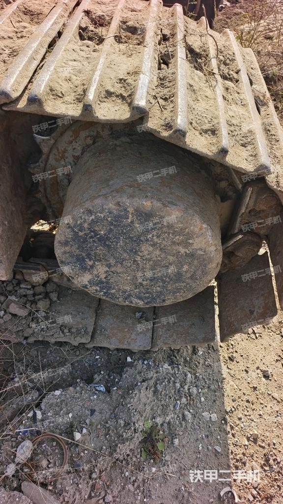 右驱动轮（行走机构）