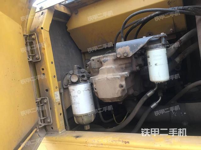 液压泵斜45 右（大件舱室）