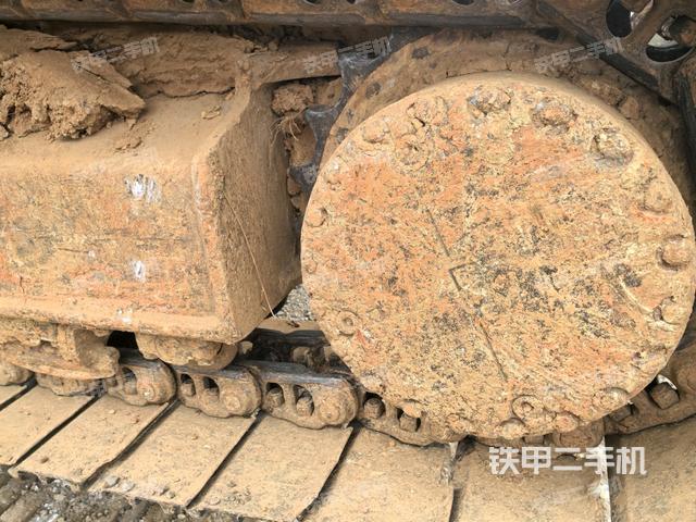 右驱动轮（行走机构）