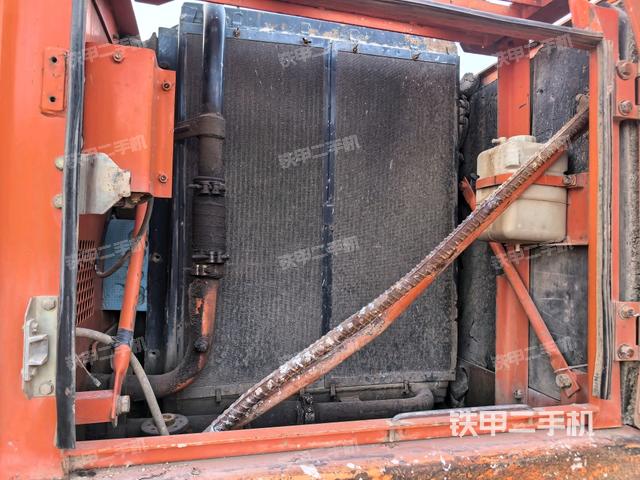 散熱器正面（大件艙室）