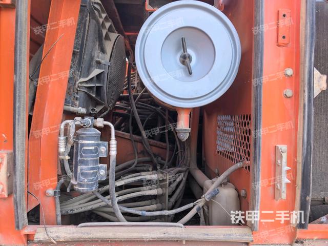 液壓泵室（大件艙室）