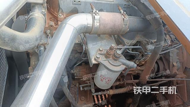 单侧履带整体（整机外观）