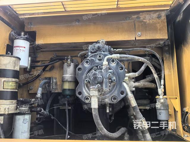 三一重工SY375H挖掘机