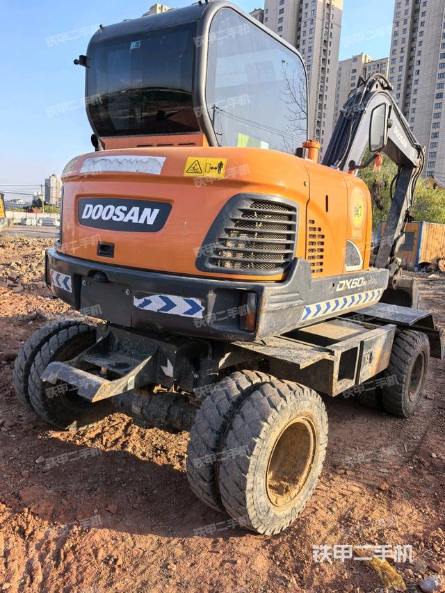 整机右后45°（整机外观）