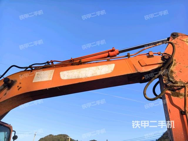 大臂根部?斜視（工作和回轉(zhuǎn)裝置）