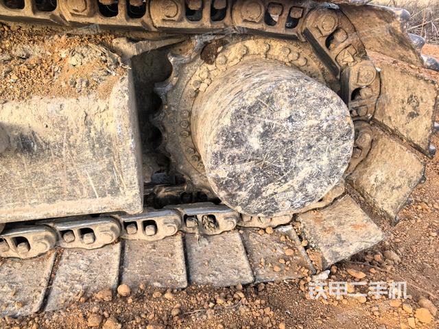 左導(dǎo)向輪（行走機(jī)構(gòu)）