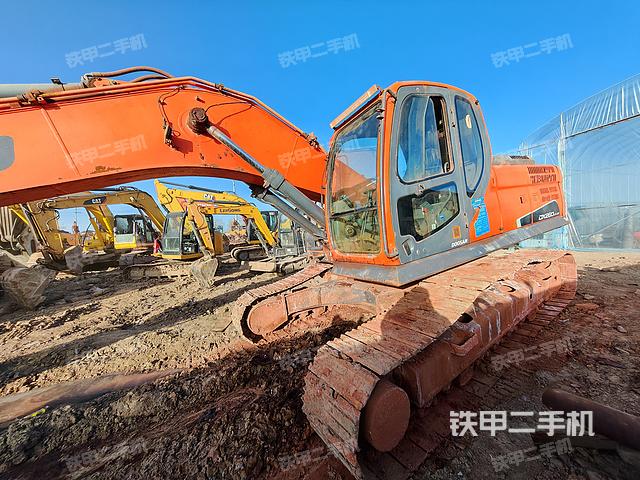 发动机整体俯视（整机外观）