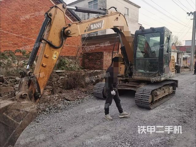 三一重工SY75C挖掘机