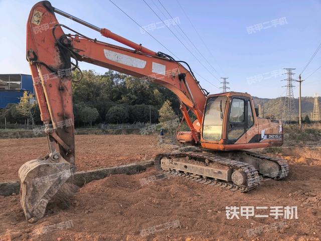 斗山DH215-7挖掘機(jī)