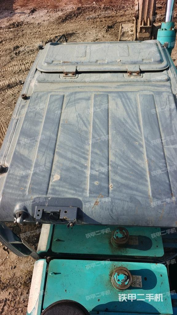 驾驶室顶部俯视（上车部件）