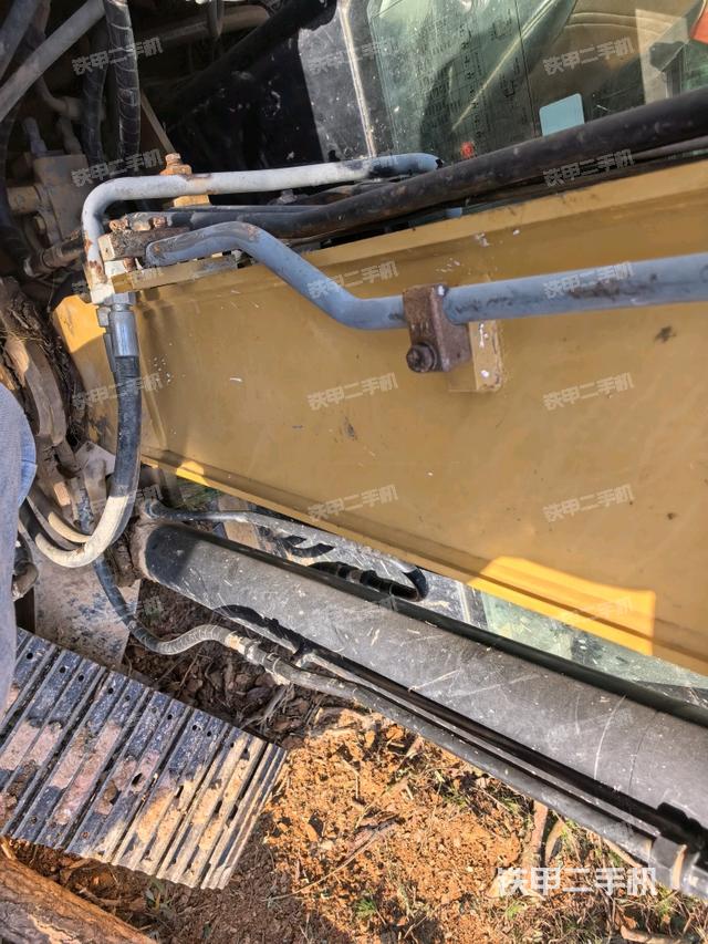 大臂整体 右侧（工作和回转装置）