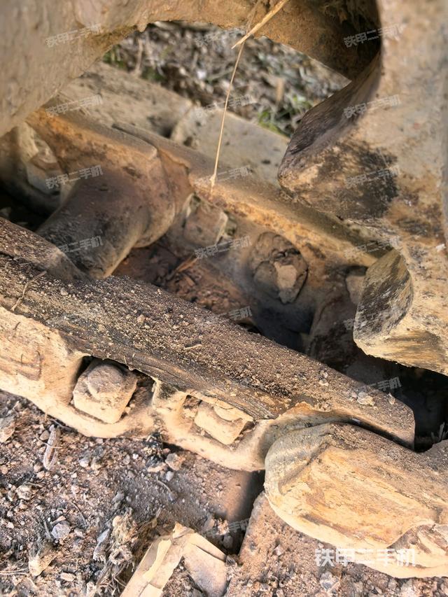 左驱动轮（行走机构）