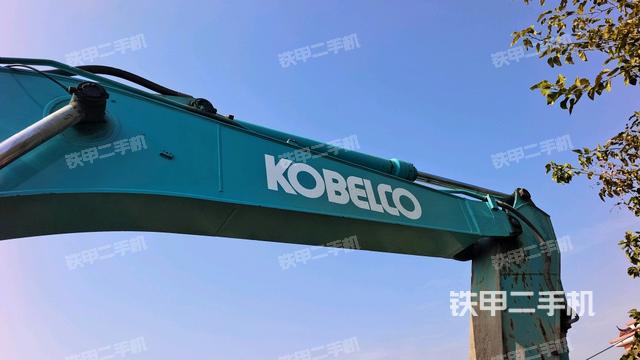 大臂整体 右侧（工作和回转装置）