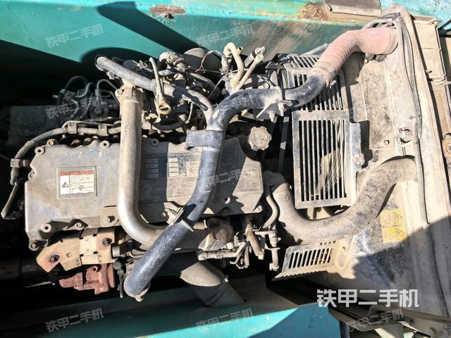 气门室盖螺丝特写（上车部件）