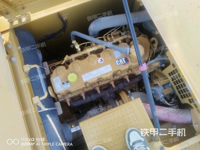 发动机室（上车部件）