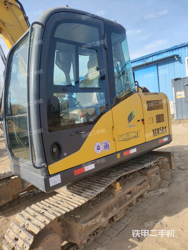 驾驶室整体（整机外观）