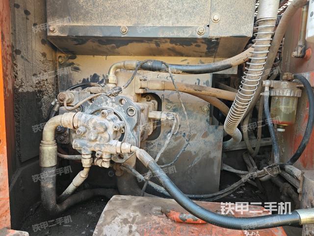 液压泵斜45 左（大件舱室）