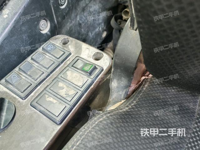 顶棚整体（驾驶室部分）