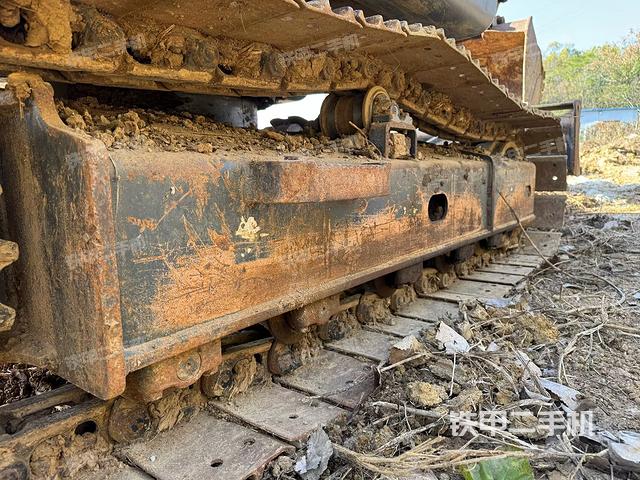 单侧履带整体（整机外观）