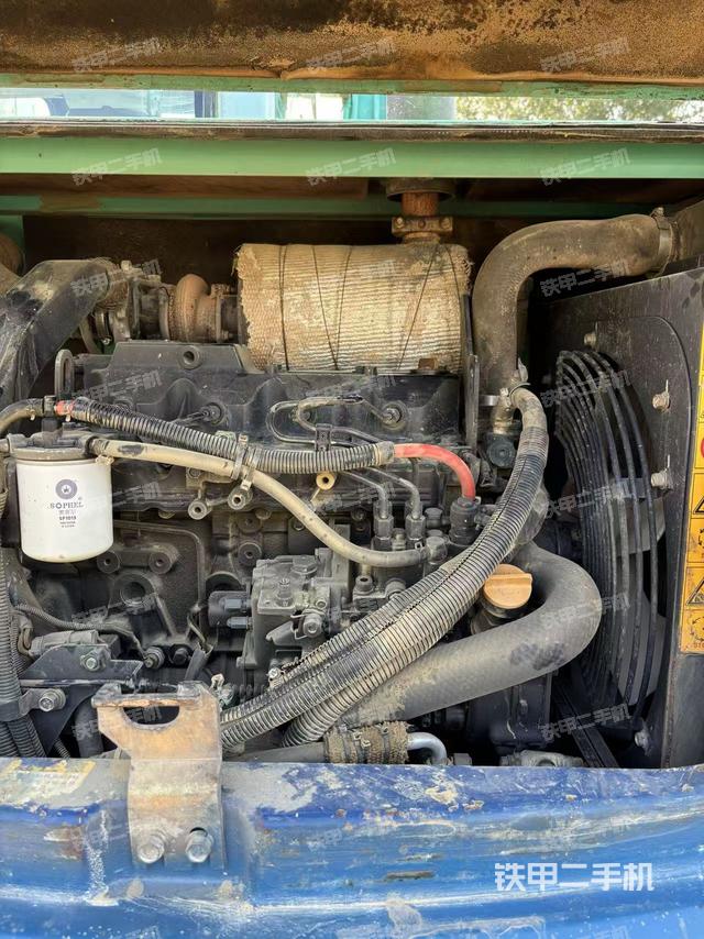 发动机整体俯视（整机外观）