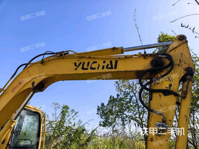 小臂整体右前（工作和回转装置）