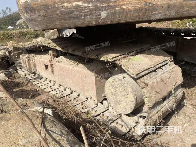 单侧履带整体（整机外观）