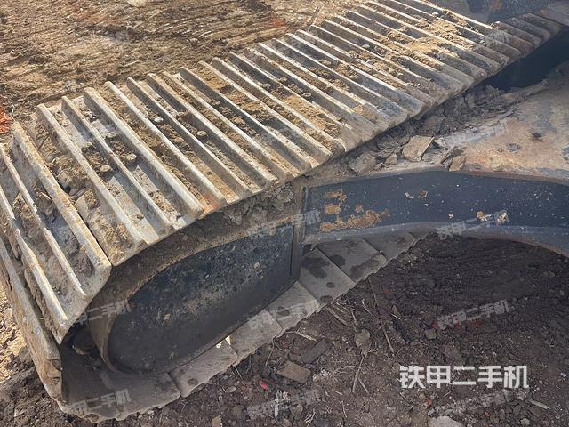 单侧履带整体（整机外观）