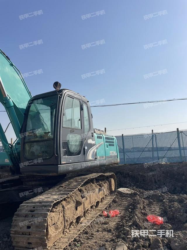 駕駛室整體（整機(jī)外觀）