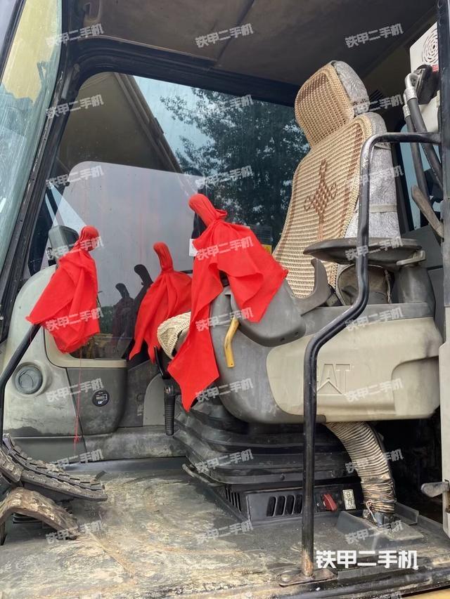 驾驶室整体（整机外观）