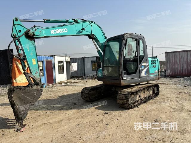 神鋼SK75-8挖掘機(jī)