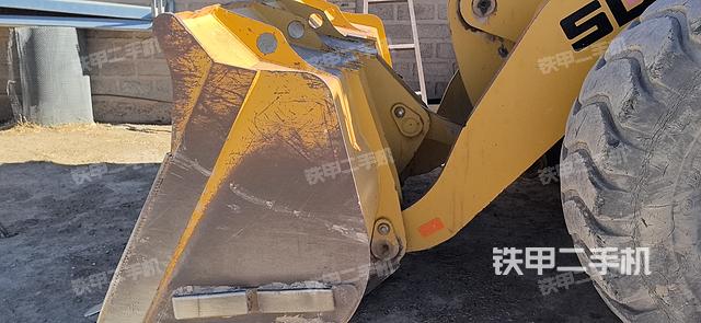 工作裝置整體（整機外觀及大件）