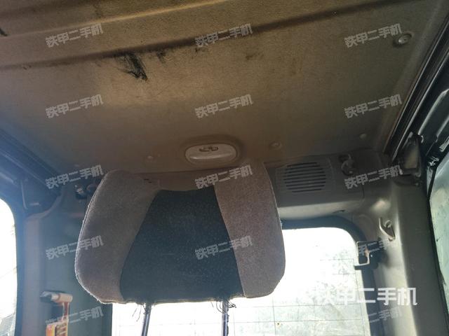 座椅后部（驾驶室部分）