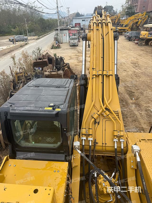 駕駛室頂部（整機(jī)外觀）