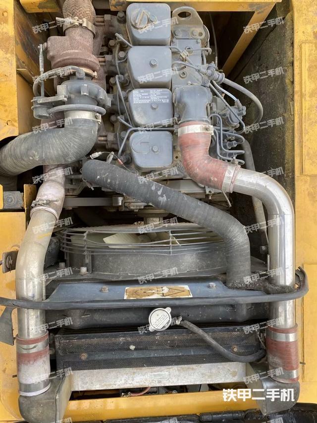 发动机整体俯视（整机外观）