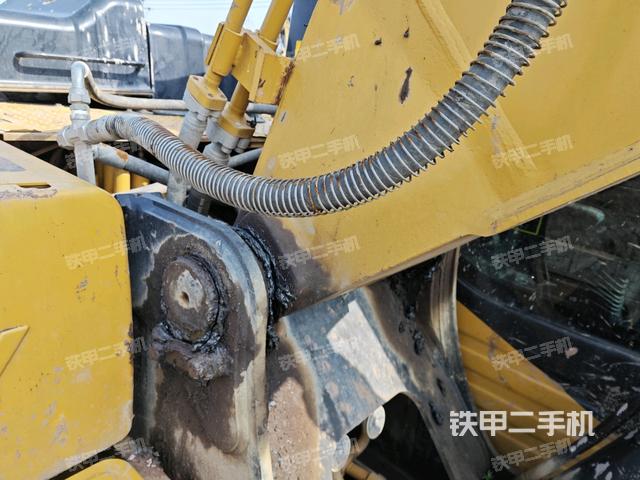 大臂根部 斜视（工作和回转装置）