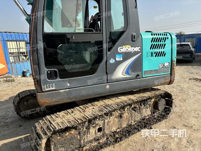 駕駛室整體（整機(jī)外觀）