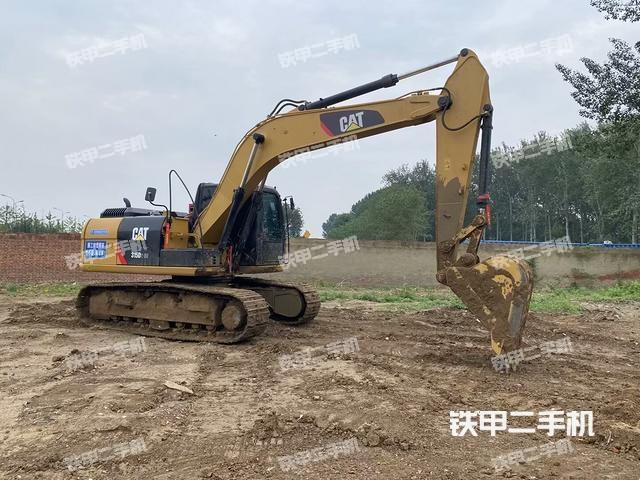 驾驶室顶部（整机外观）