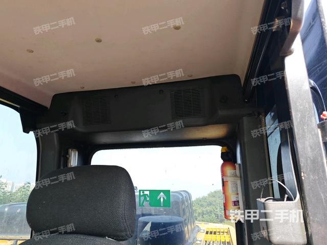 座椅后部（驾驶室部分）