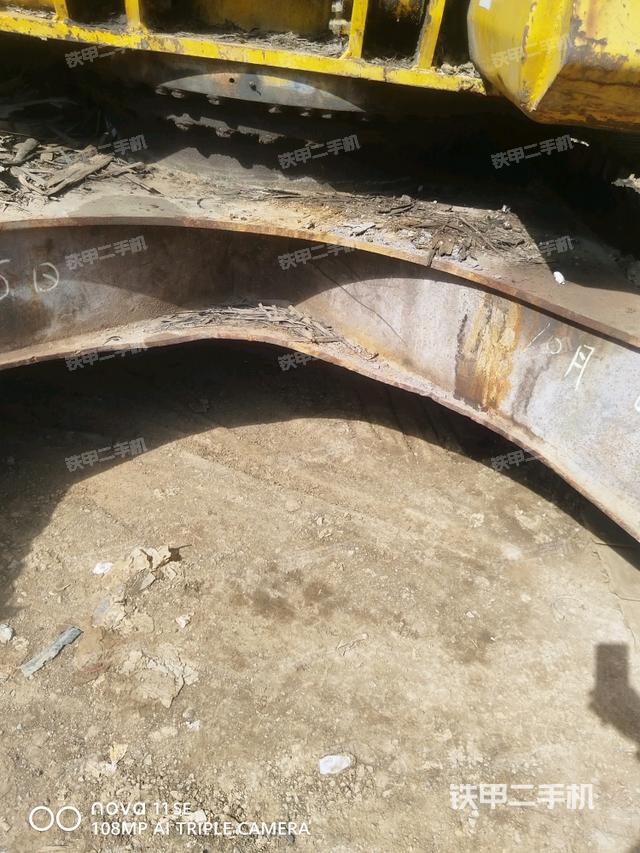 转盘和下车架正前（工作和回转装置）