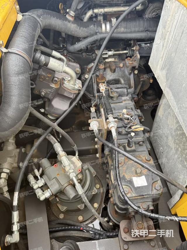 液壓泵室（大件艙室）