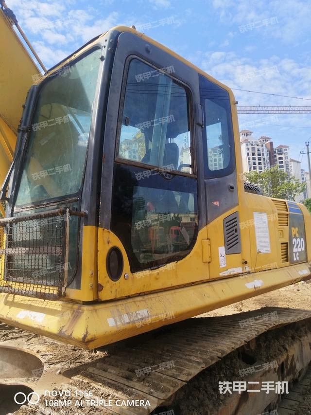 驾驶室左前45度（驾驶室部分）