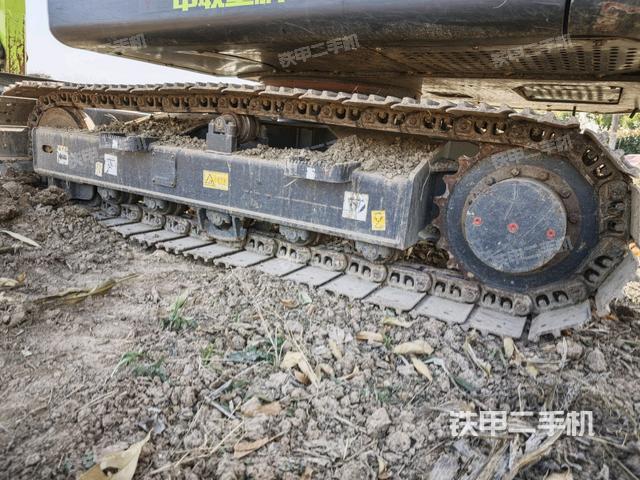 左側(cè)履帶整體?（行走機(jī)構(gòu)）