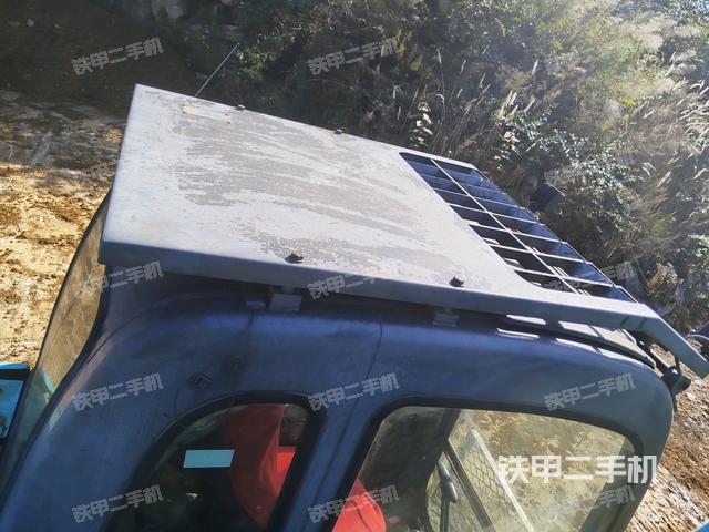 驾驶室顶部俯视（上车部件）