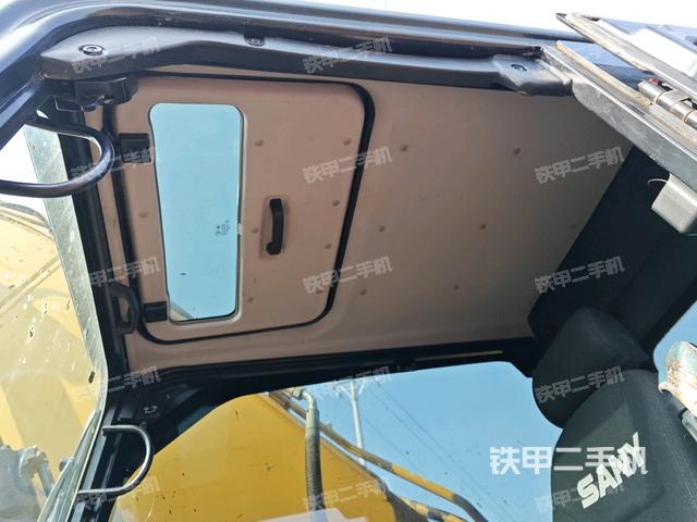 顶棚整体（驾驶室部分）