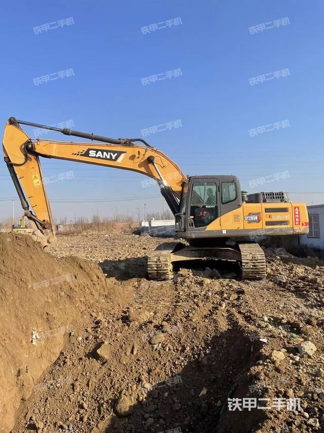 三一重工SY265C挖掘机