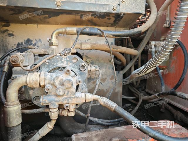 液压泵室（大件舱室）