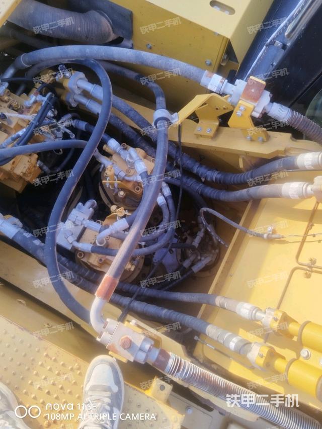 气门室盖螺丝特写（上车部件）